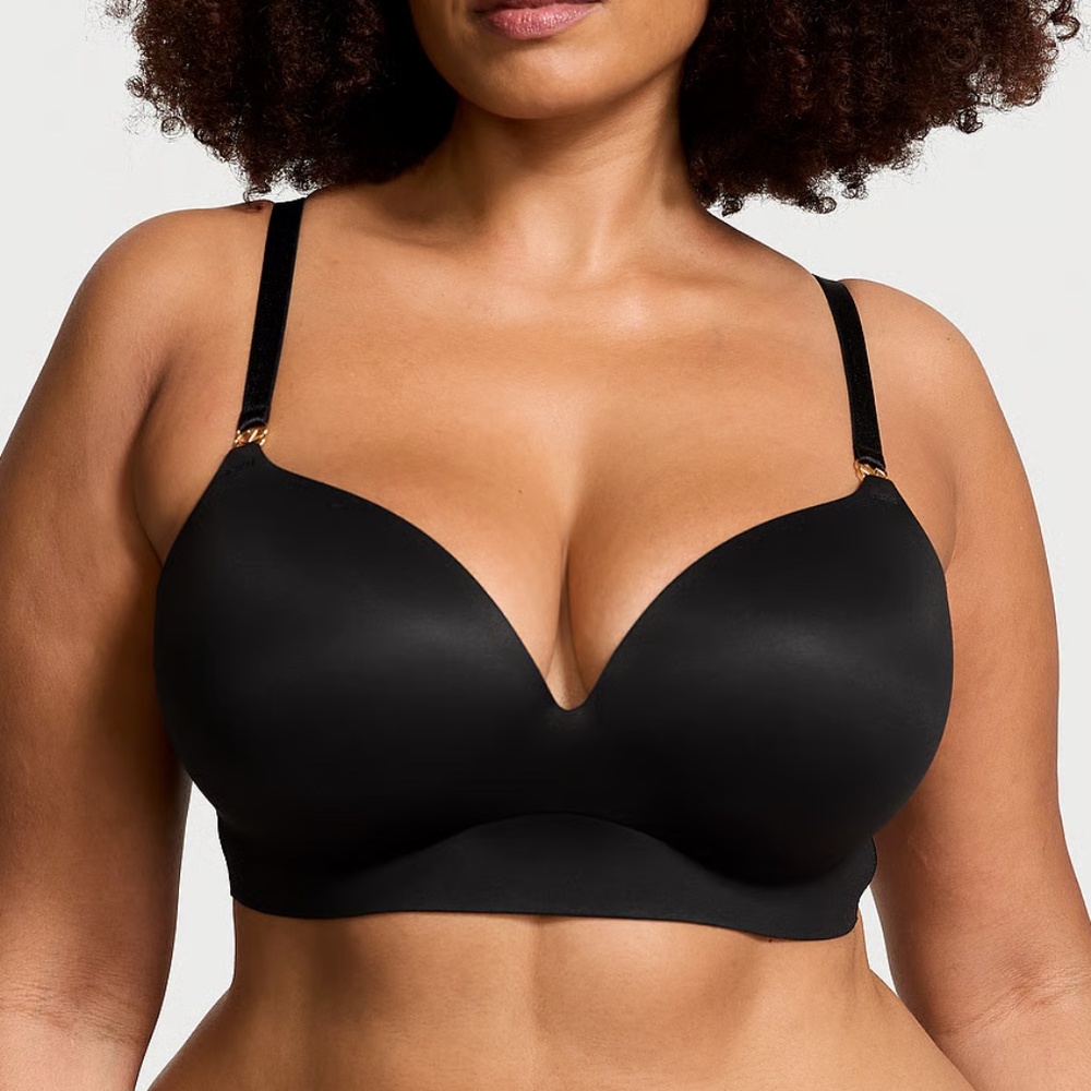 Victoria's Secret Love Cloud Smooth Black Padded No Wire Bra